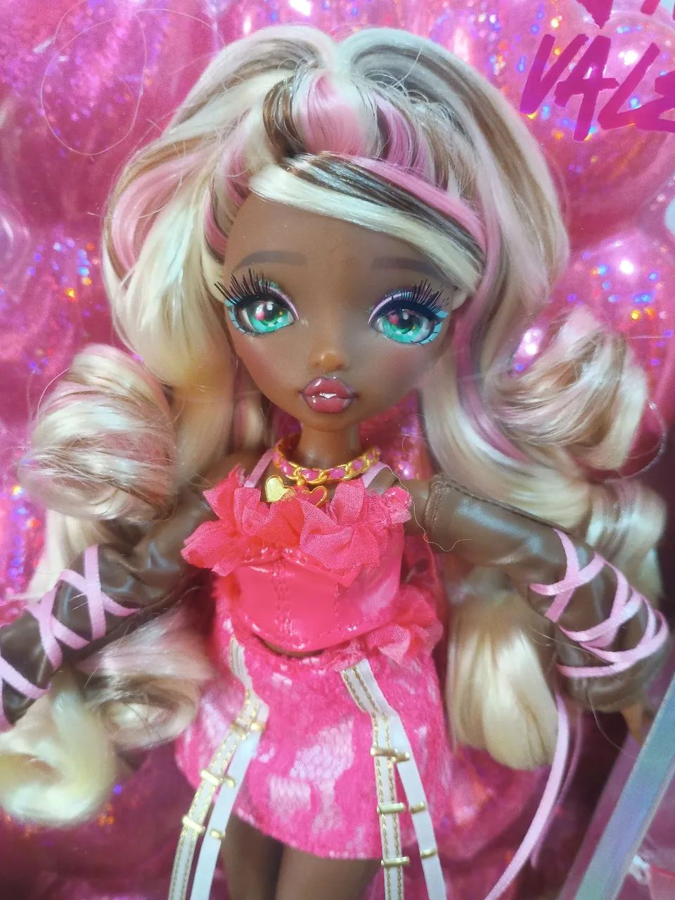Boneca Mirror Mi Amora Lacrada estilo Monster High - Foto 2