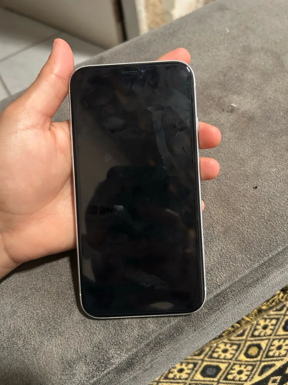 Iphone Xr semi novo - Foto 2