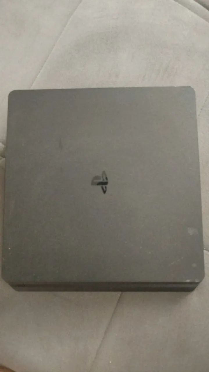 Playstation 4 Slim 1TB