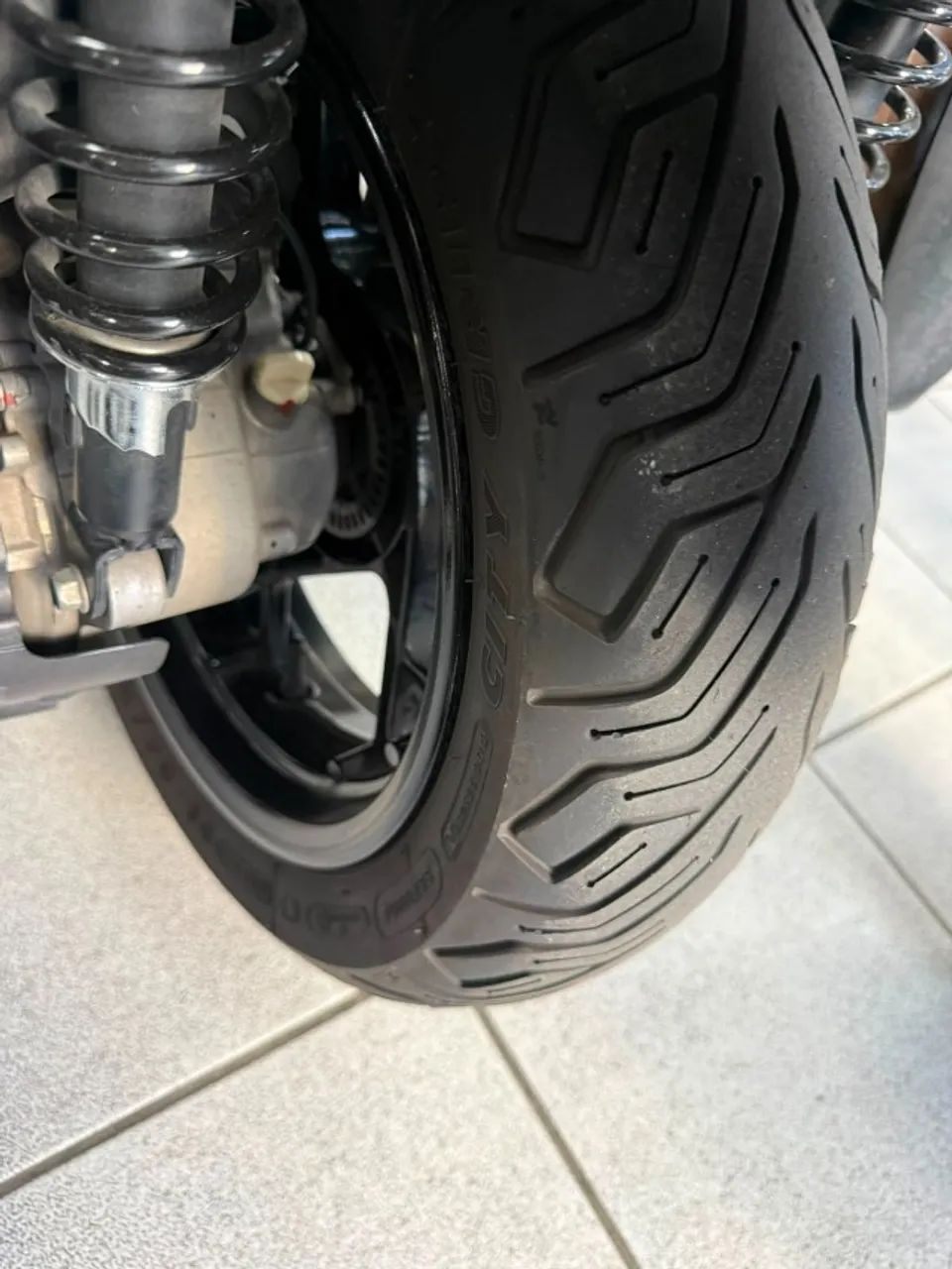 YAMAHA XMAX ABS 2021 - Foto 5