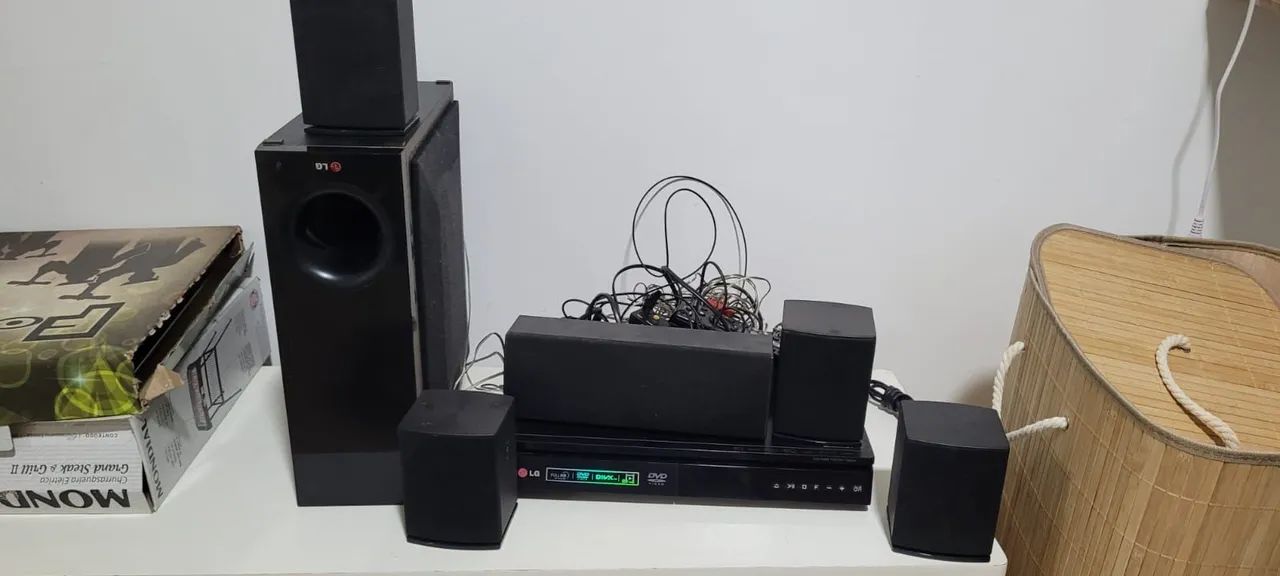 Home THEATER 