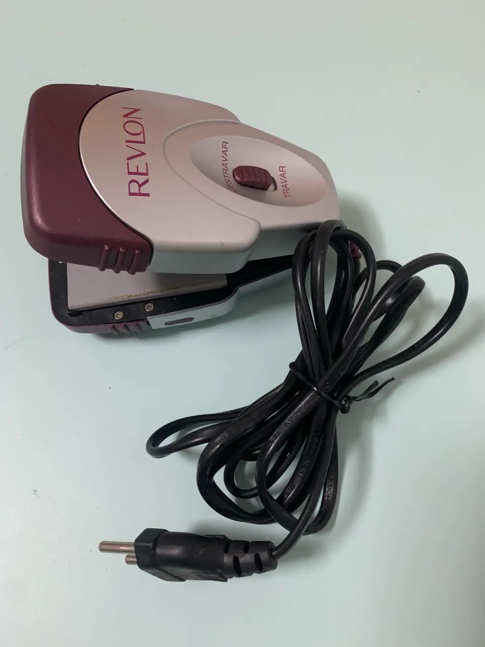 prancha de retoque Revlon (chapinha) bivolt até 180graus 