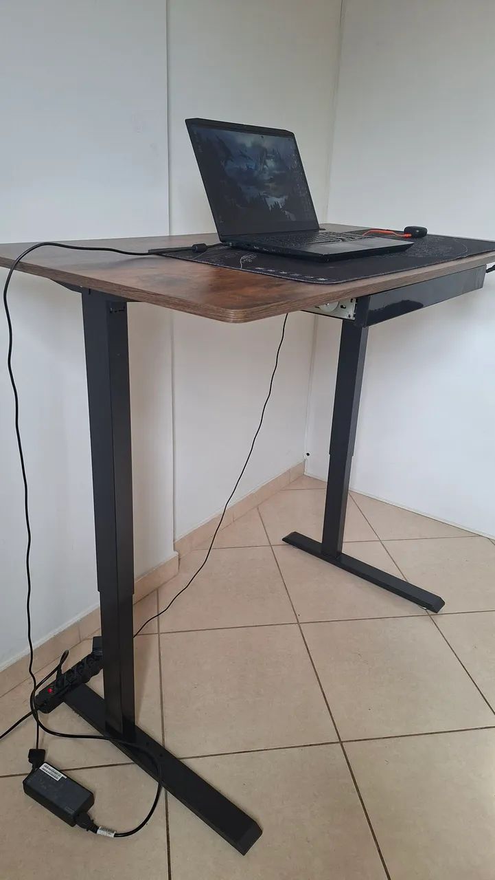 Mesa escritório com regulagem elétrica 120x60