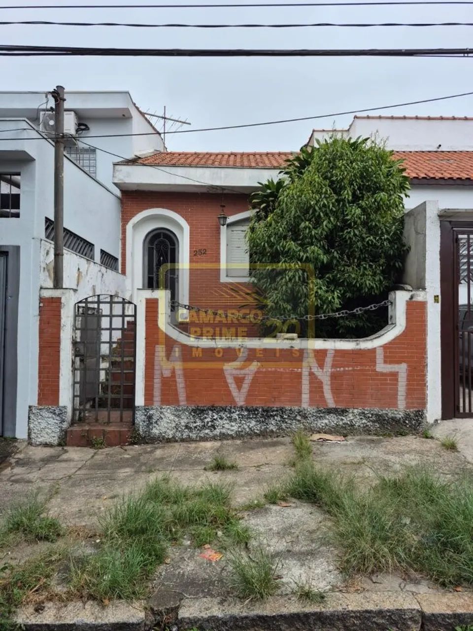 Casa Térrea para venda próximo ao Metrô Santos-Imigrantes