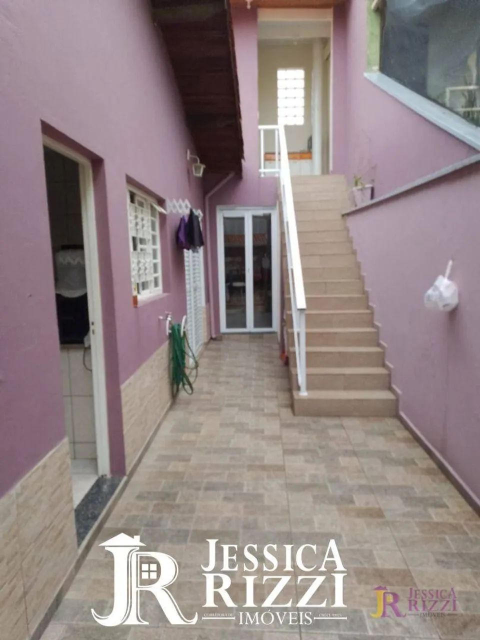 Casa Térrea com ponto comercial nos fundos - Foto 2