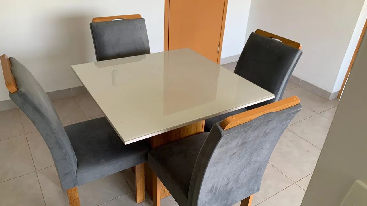 Mesa com 4 cadeiras - Foto 4