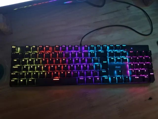 Teclado Gamer Mecânico RGB
