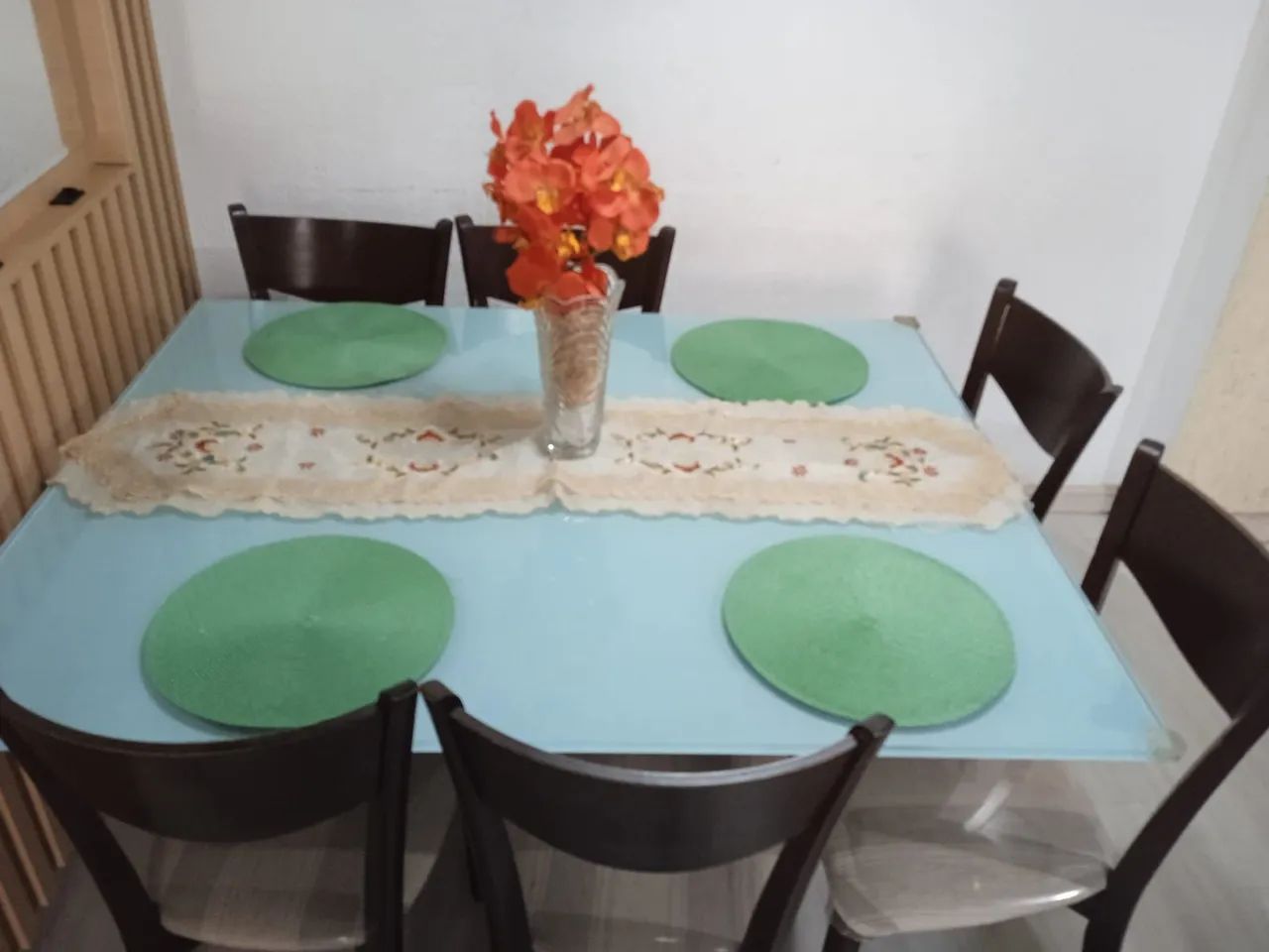 Mesa 6 cadeiras muito boa  - Foto 5
