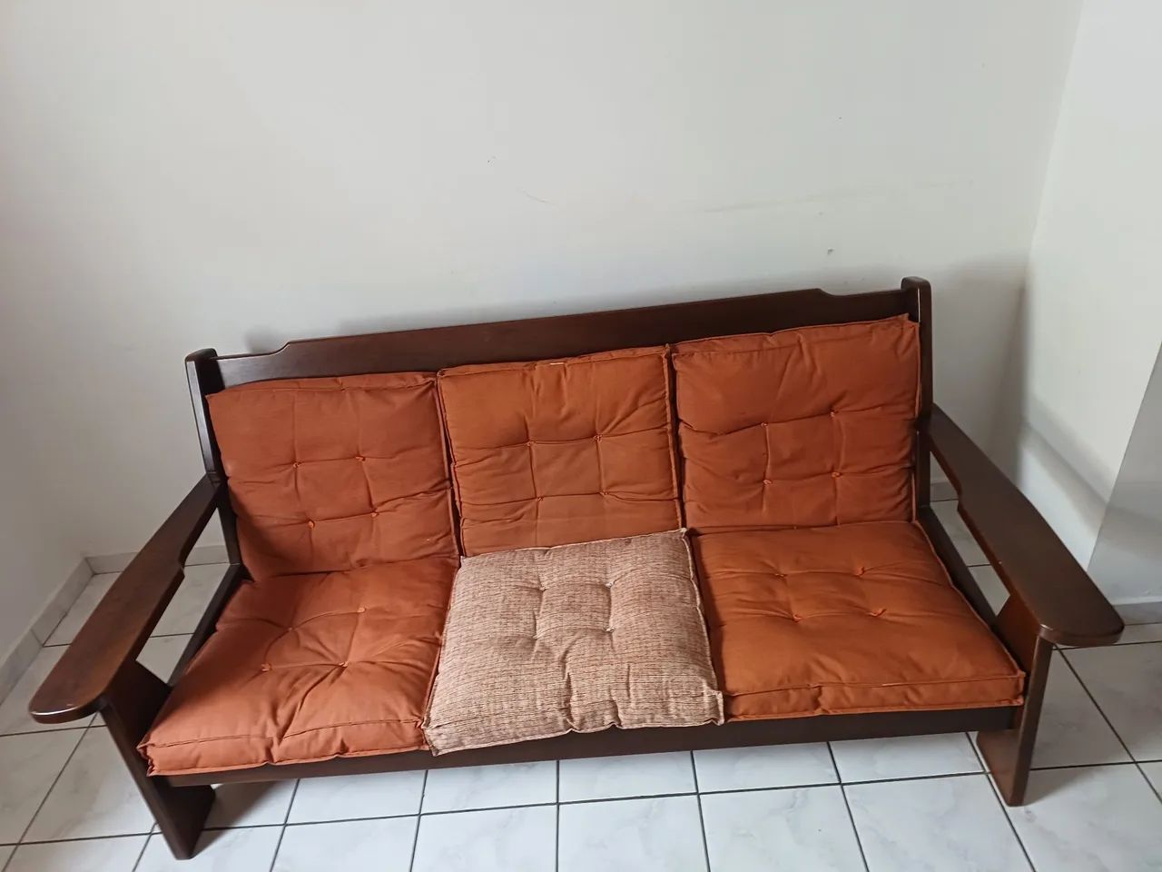 Sofá Retrô 2 e 3 lugares - Foto 3