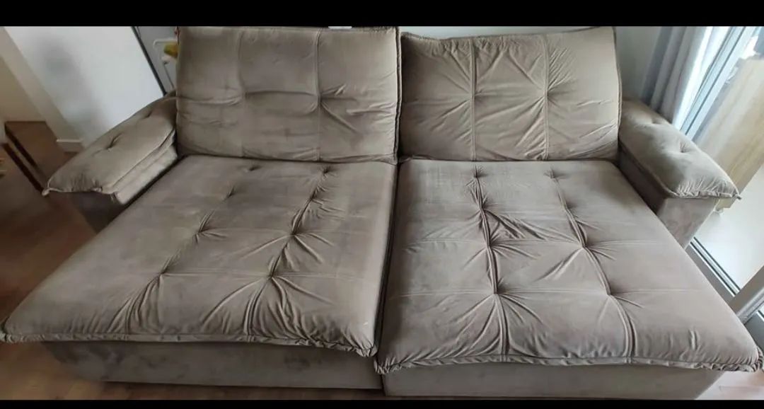 Sofá reclinável e retrátil e leva uma TV de 43 polegadas Samsung  - Foto 2