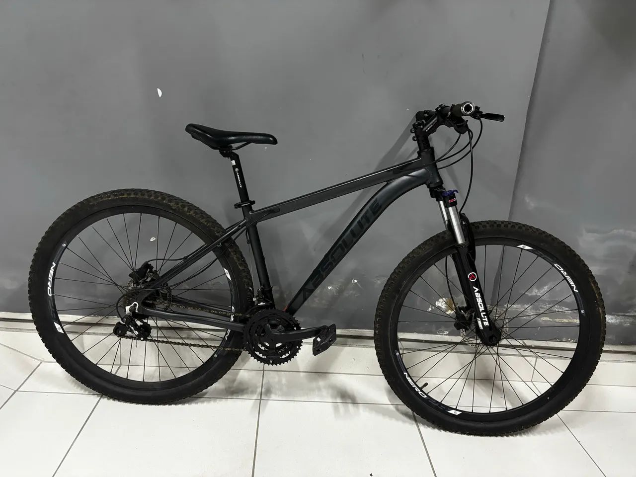 Bicicleta Absolut Nero 4
