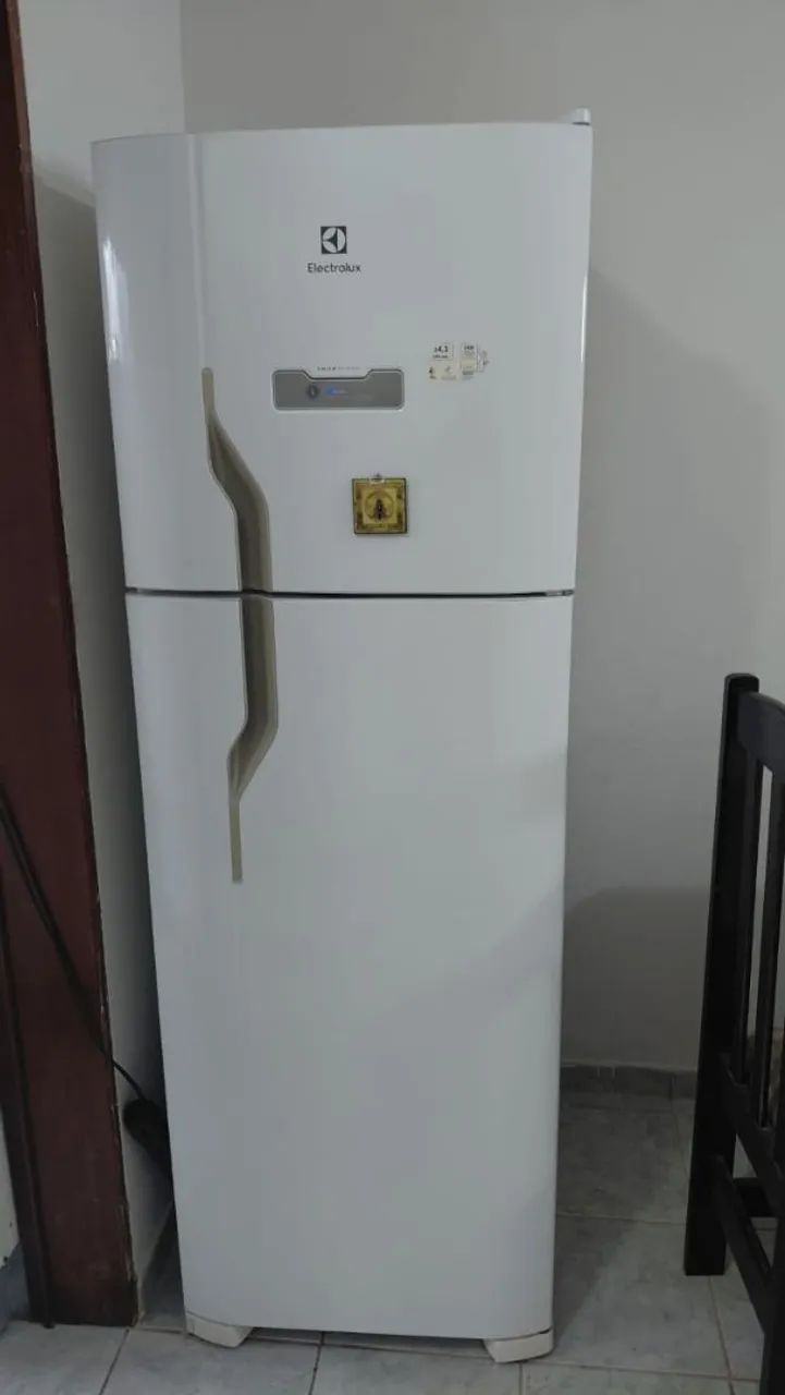 Geladeira Electrolux 280 L