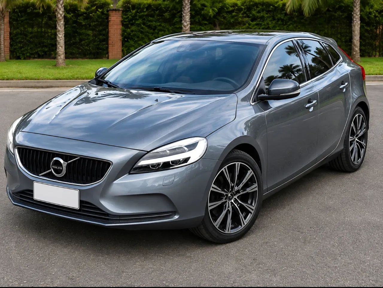 Volvo V40 V40 T-4 MOMENTUM 2.0 Aut. 2019