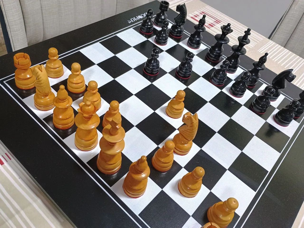 Jogo de xadrez de madeira nobre com tabuleiro  - Foto 5