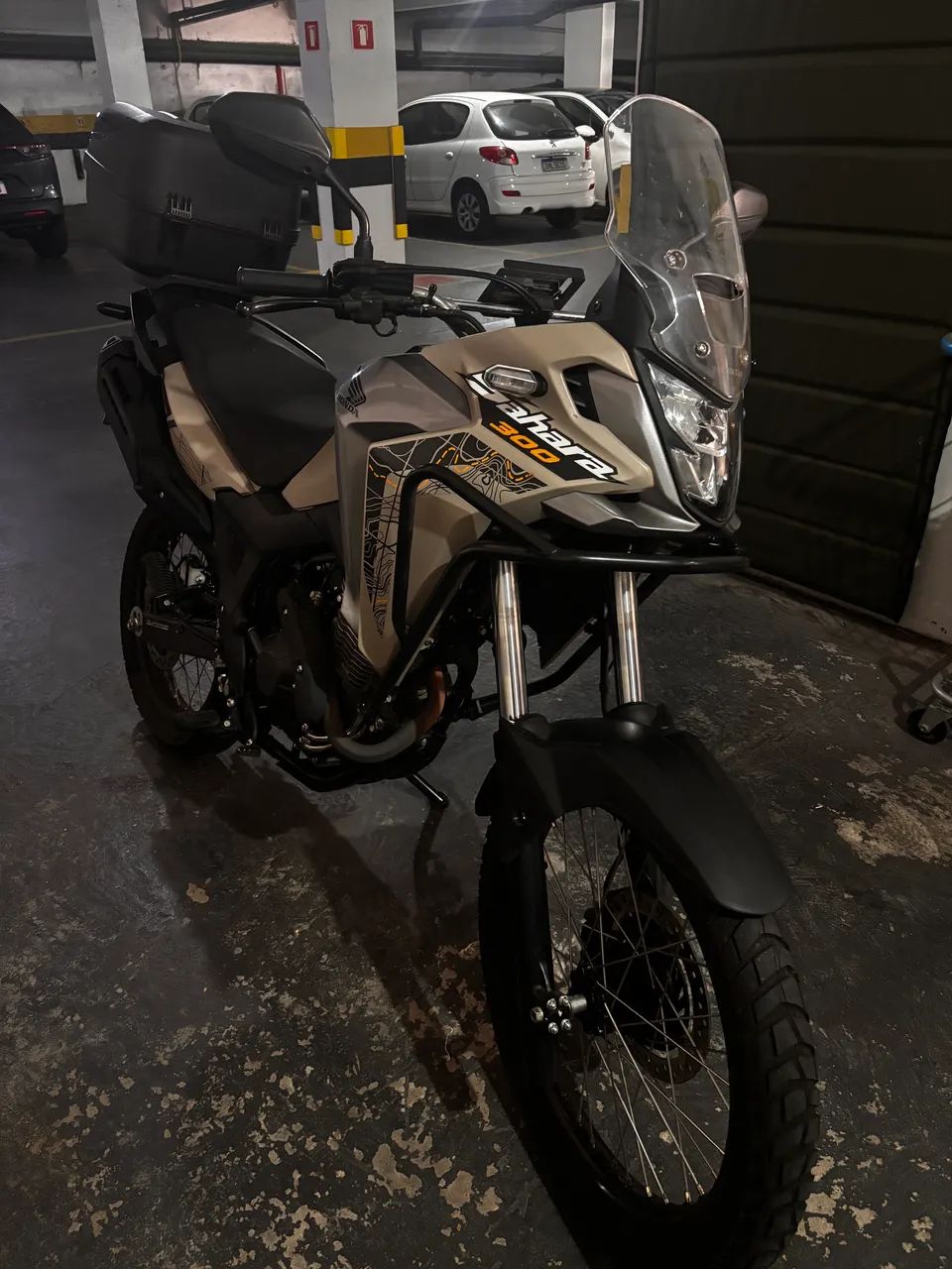 Sahara 300 ADV bege 2025 - Foto 4