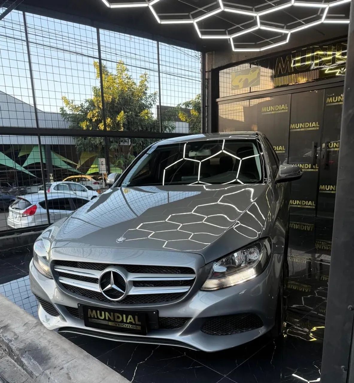 Mercedes-Benz C-180 2016
