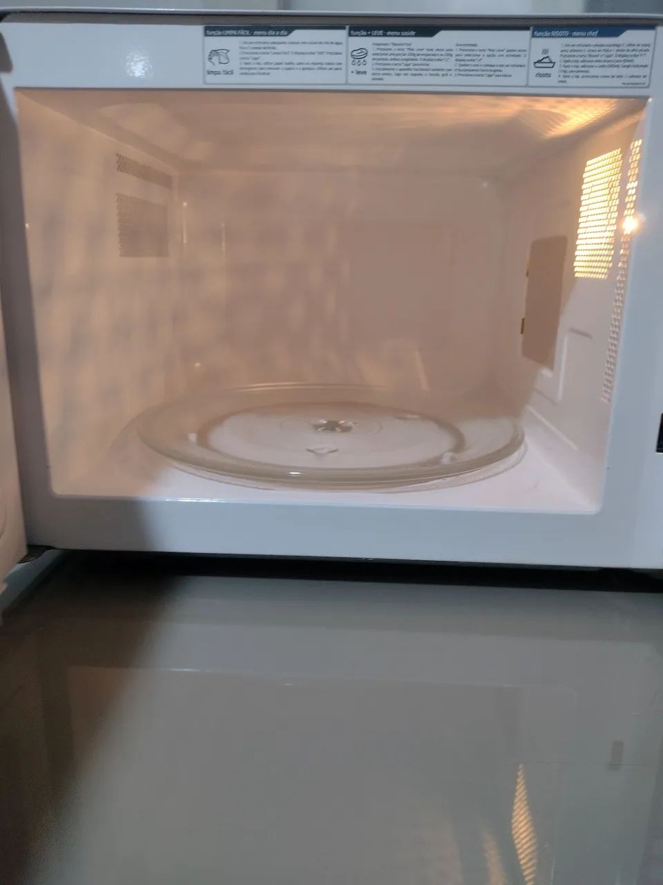 Microondas Midea 31 litros, Espelhado. - Foto 2
