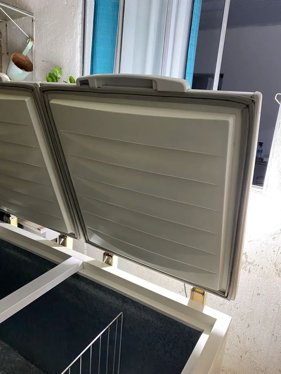 Freezer Eletrolux H400 385 L - Foto 2