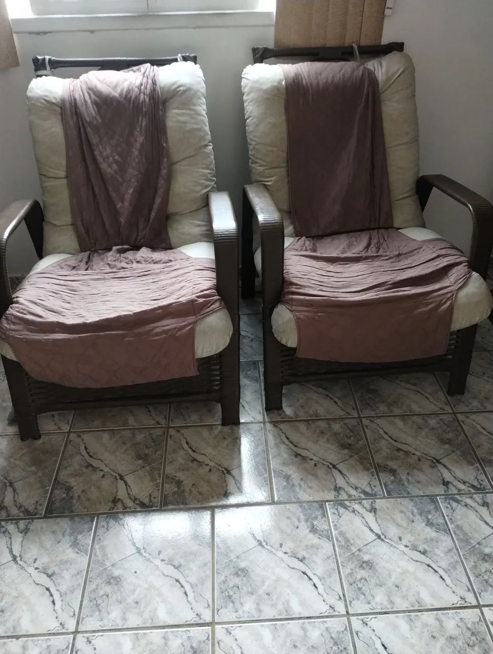VENDO CADEIRA SOFÁ P/ SALA 