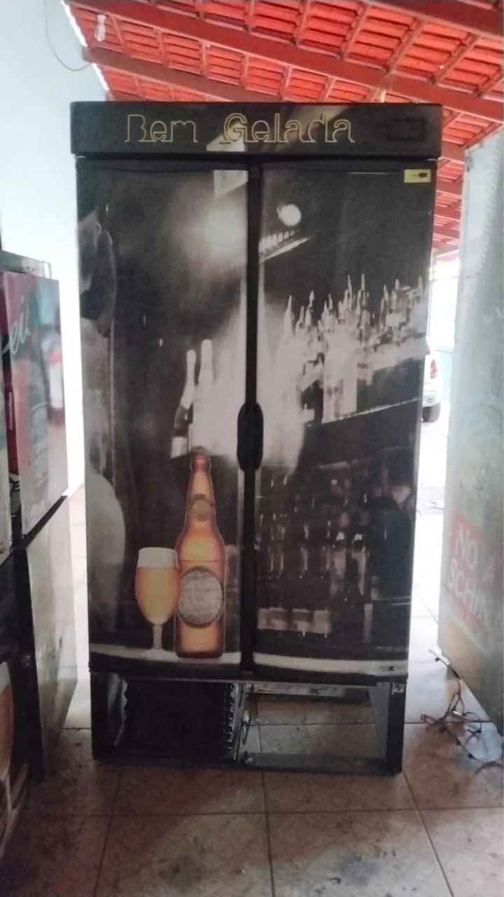 Freezer vertical entre outros freezer  - Foto 5