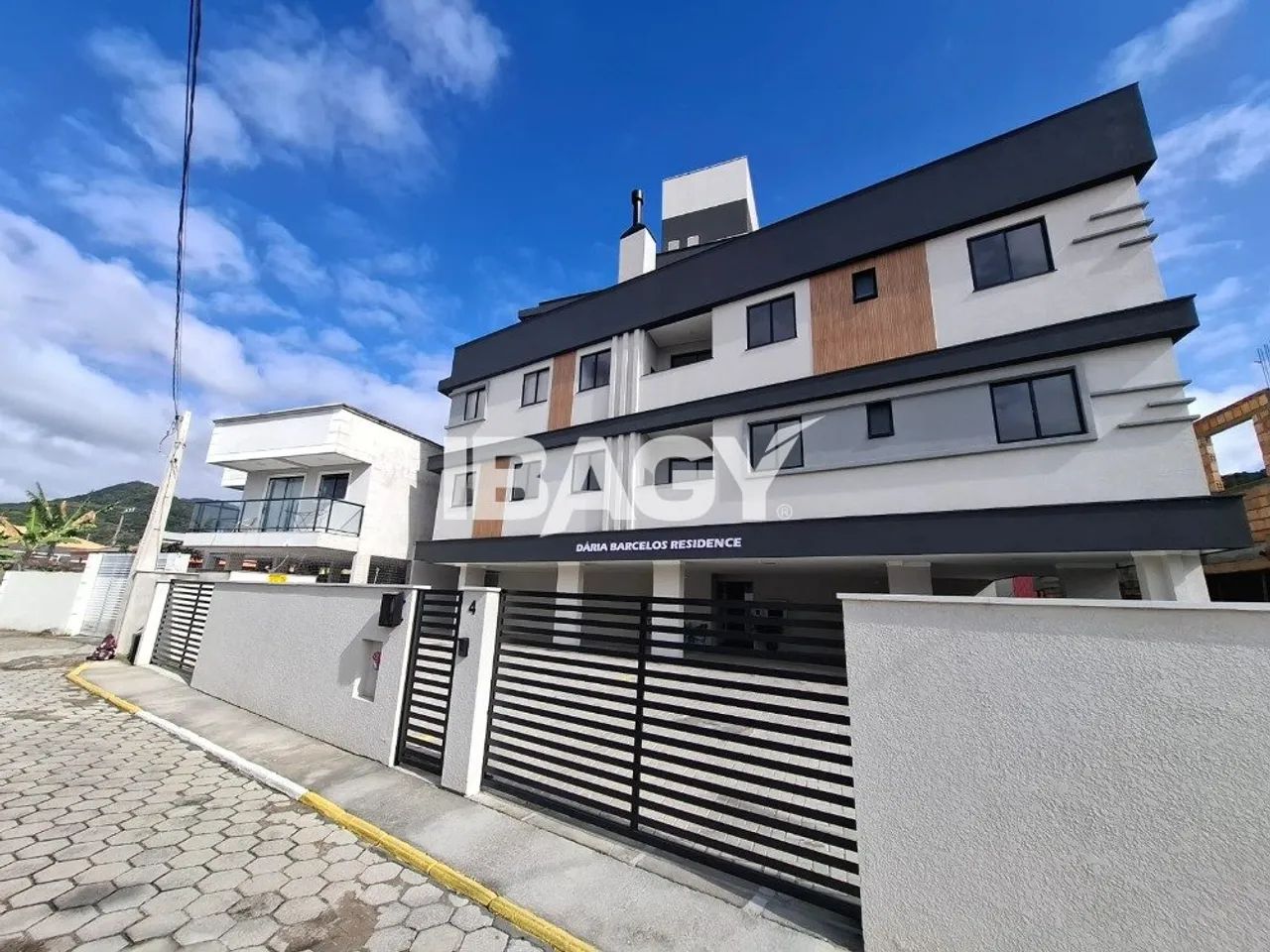 Excelente Apartamento 2 dormitório(s) em Ingleses do Rio Vermelho - Florianópolis