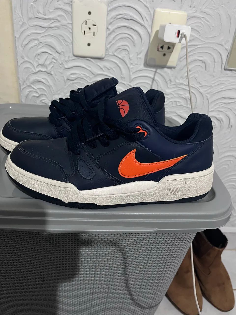 Tênis Nike full force low azul marinho + laranja  - Foto 3