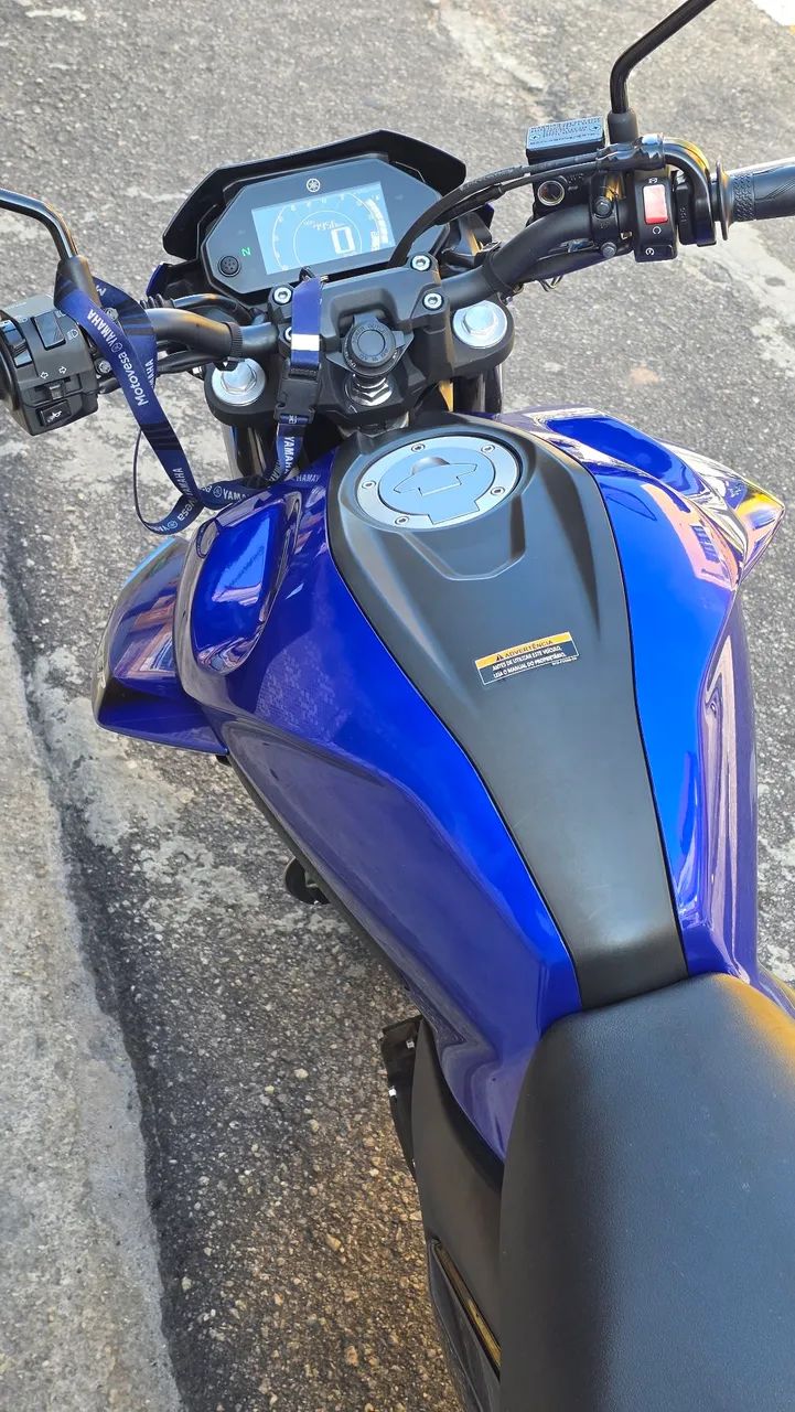 FZ25 YAMAHA - Foto 2