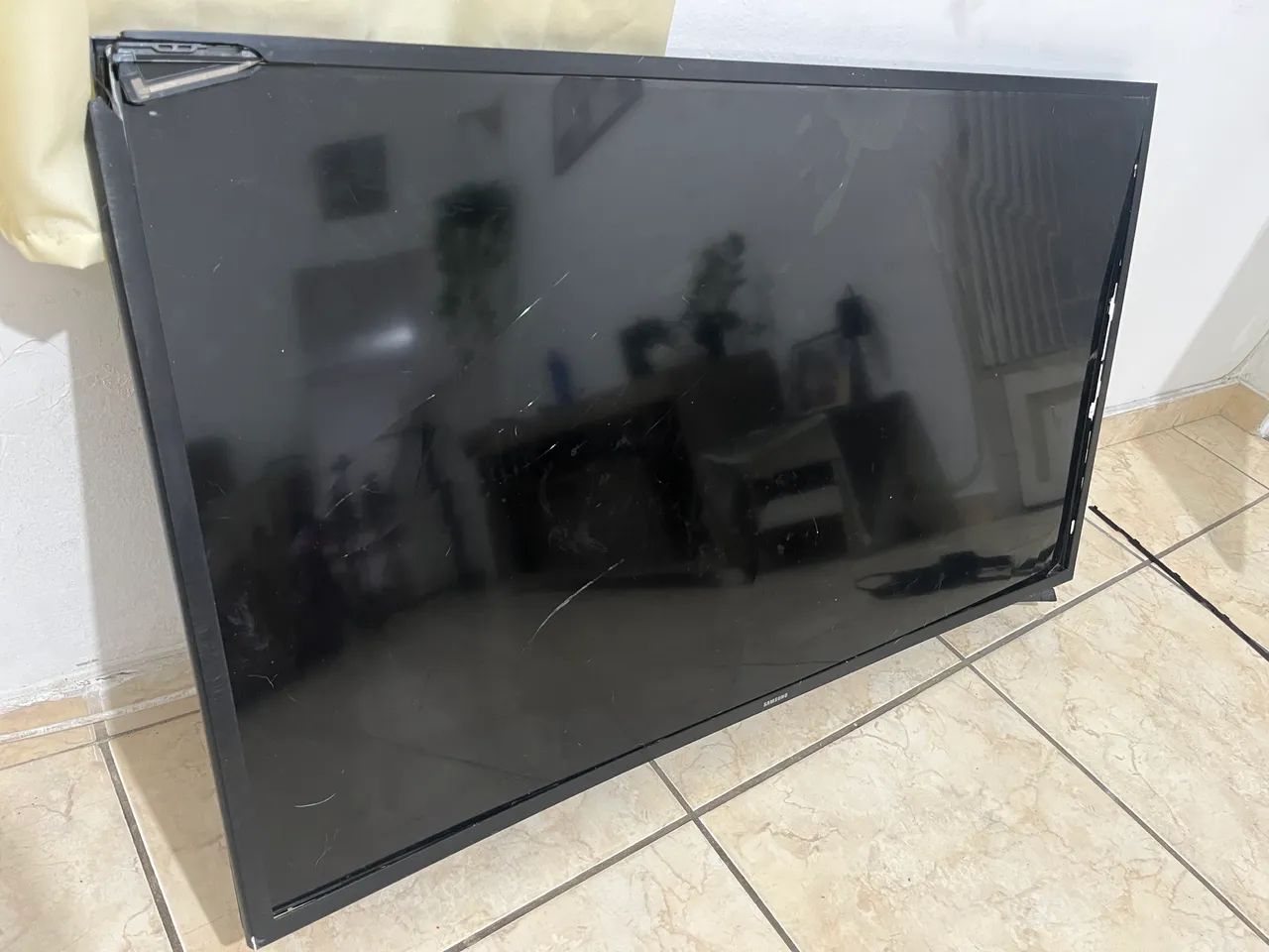 TV Samsung 5 Series (com defeito)