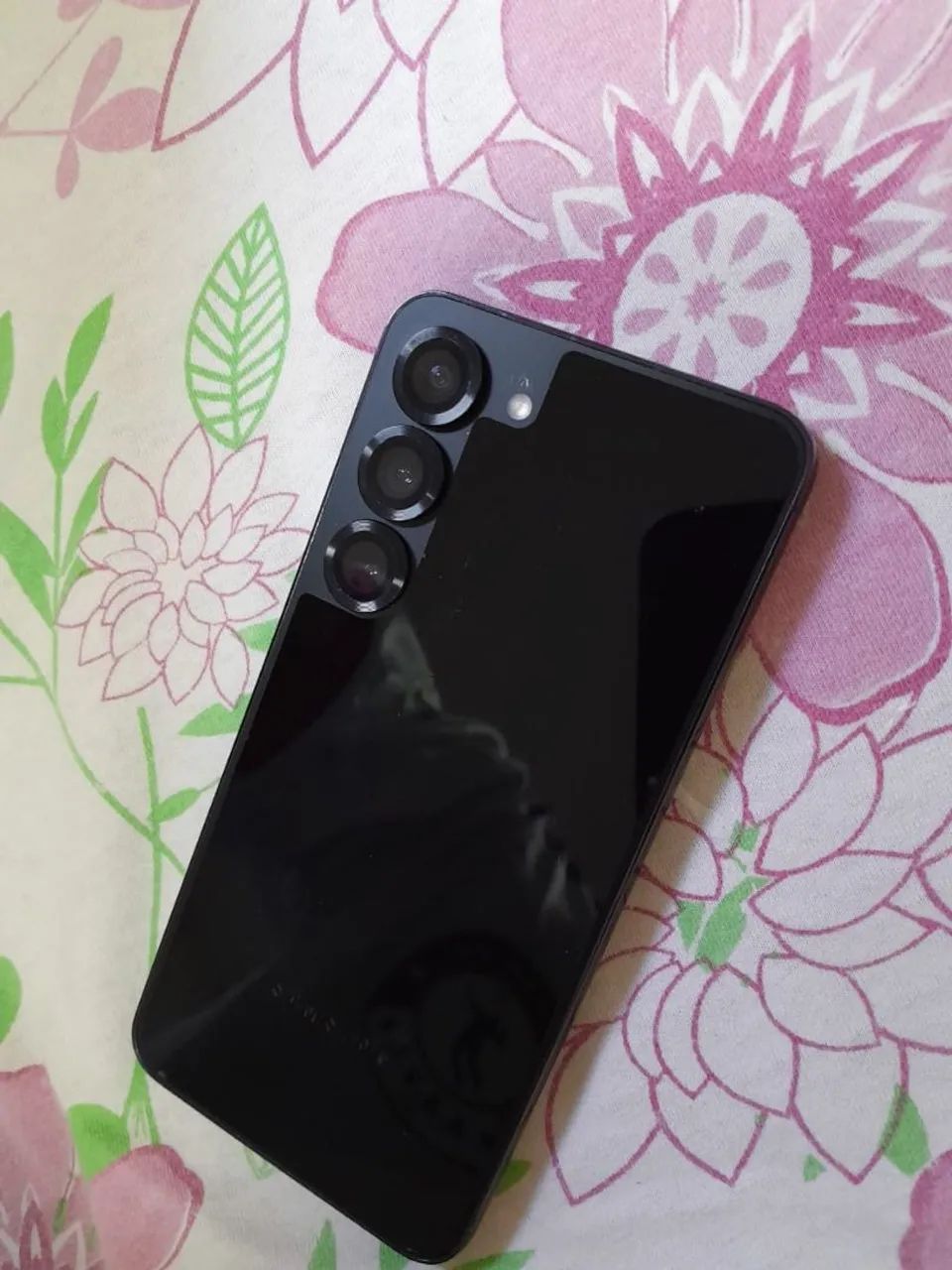 Celular s23 normal 256 gb com nota e caixa tudo certinho funcionando  - Foto 3