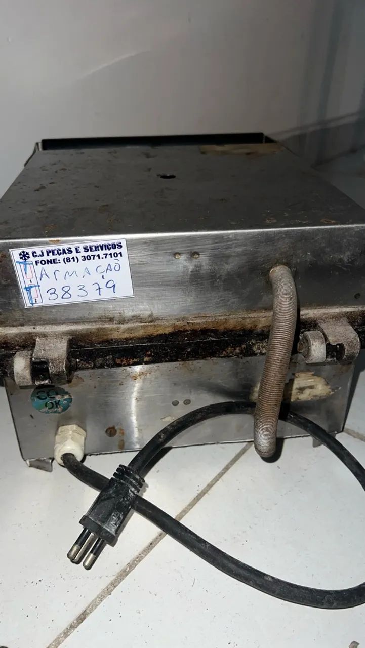 Sanduicheira elétrica profissional  - Foto 3