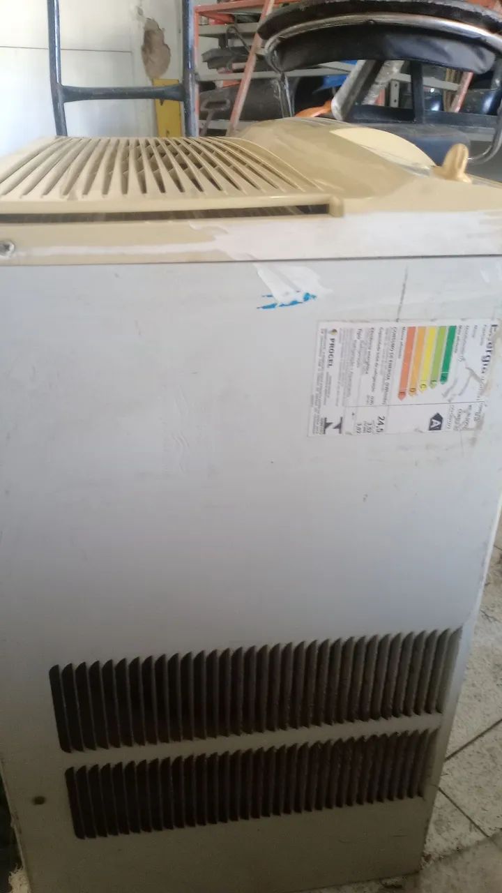 Ar condicionado tipo janela 12.000 BTUs Consul - Foto 2