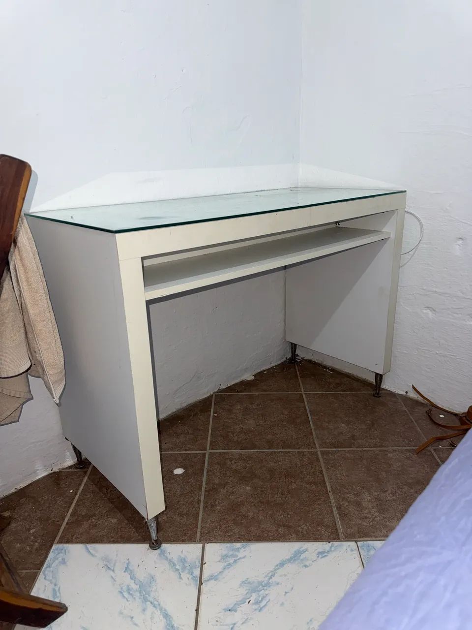 MESA DE NAILDESIGNER