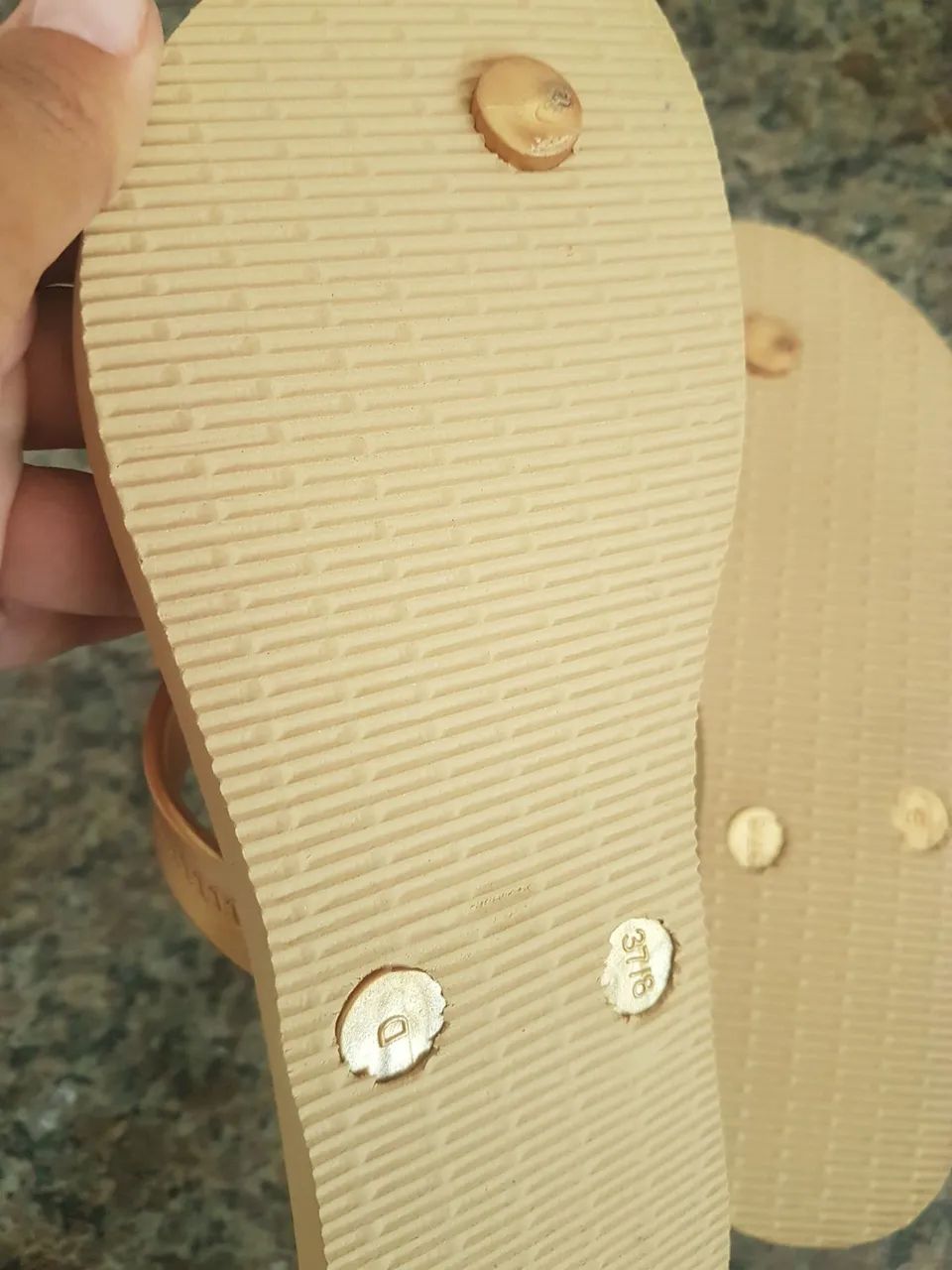 Chinelo havaiana original - Foto 3