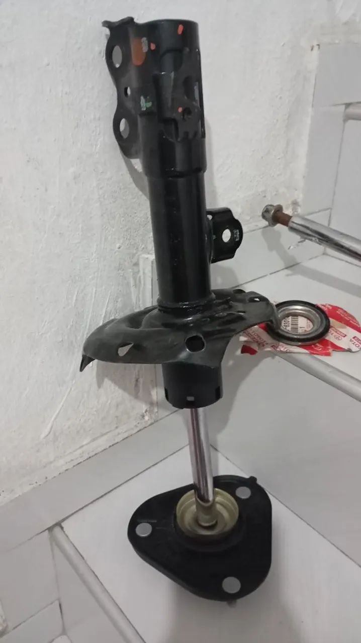 Amortecedor de carro - Foto 2
