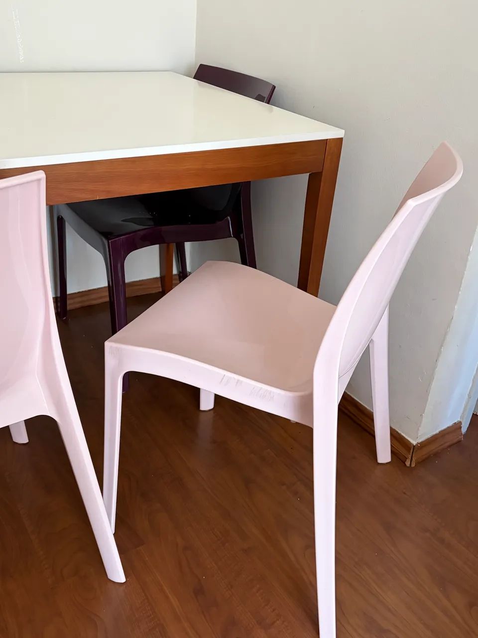 Mesa com 4 cadeiras Tok&Stok - Foto 3