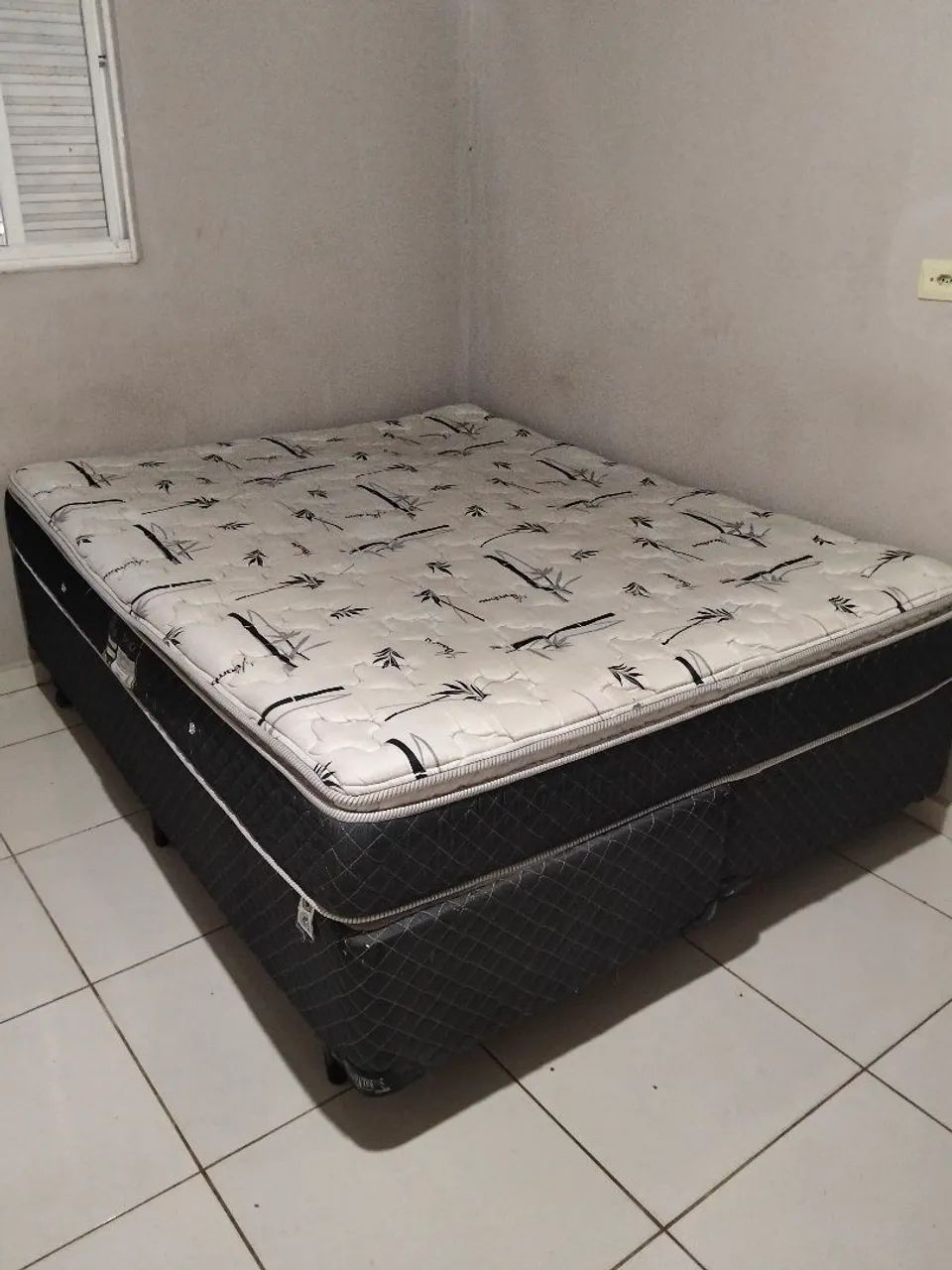 Base e colchão 