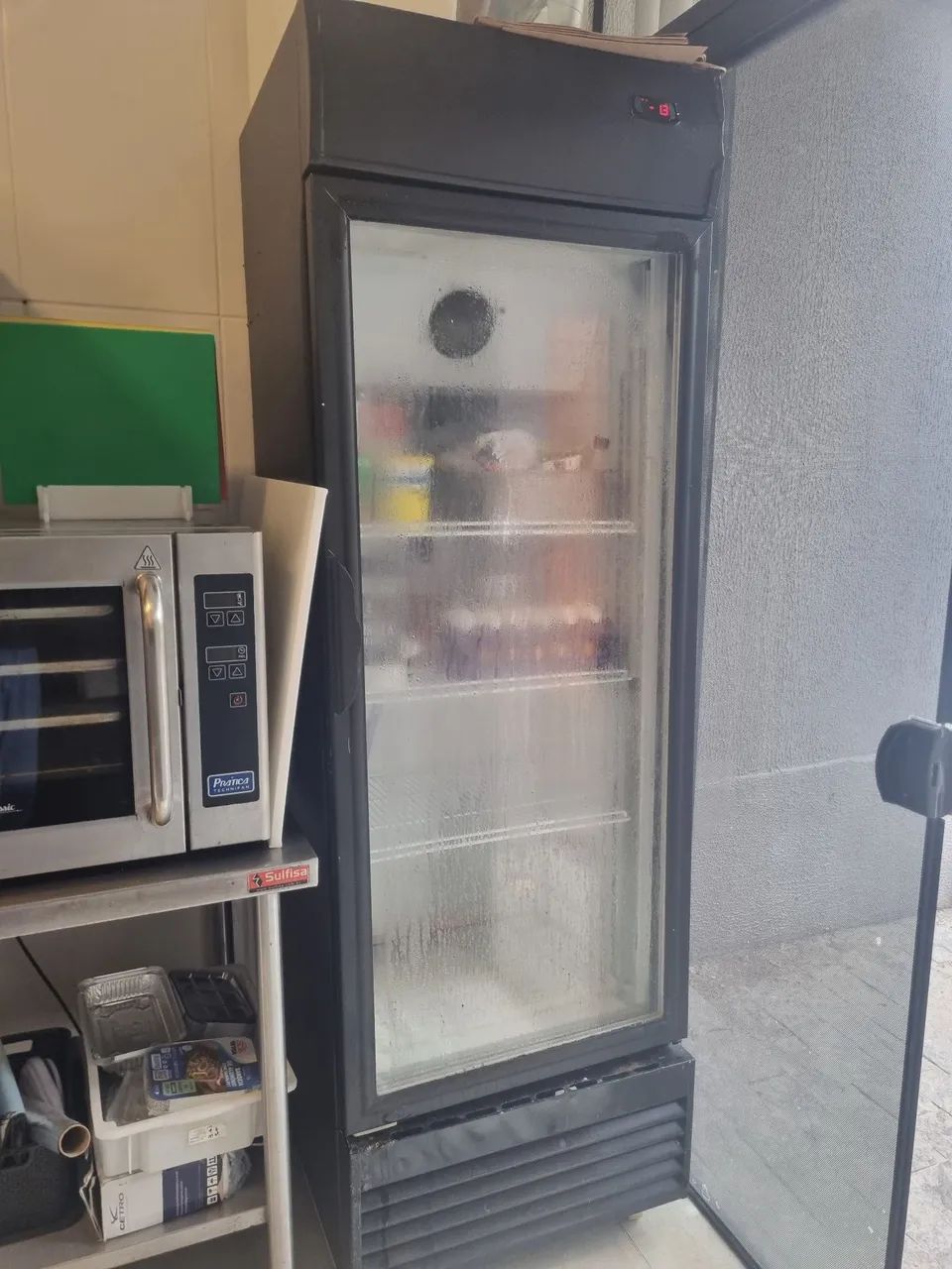 Geladeira expositora
