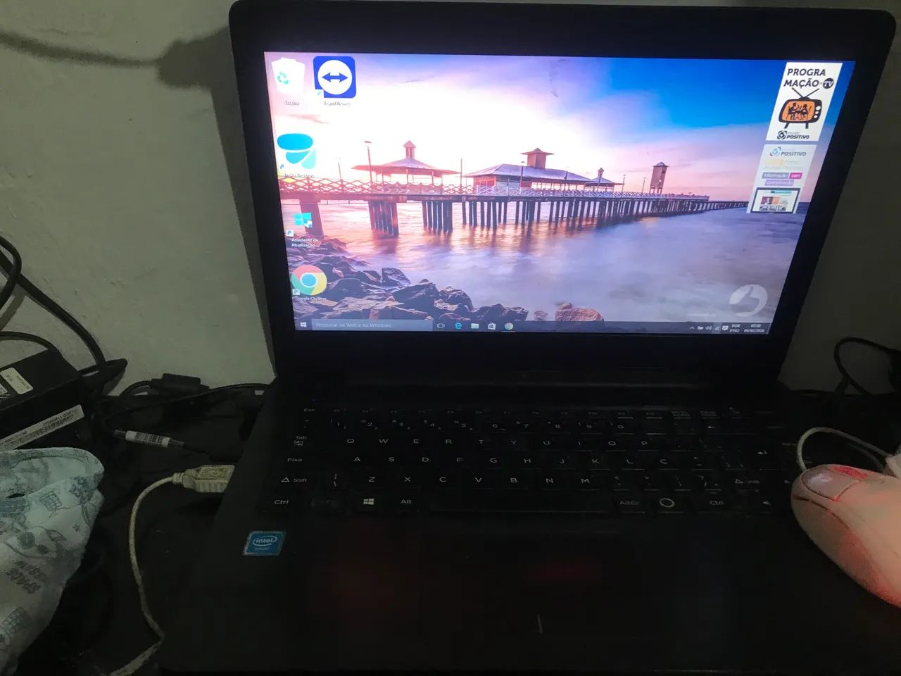 Vendo notebook por apenas 400 - Foto 2