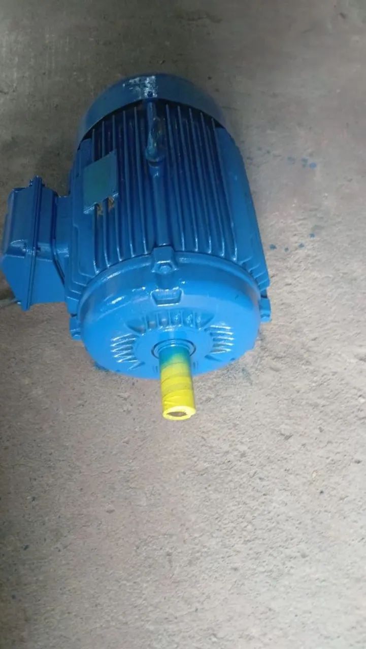 Estou vendendo esse motor 15 CV baixar rotação - Foto 2