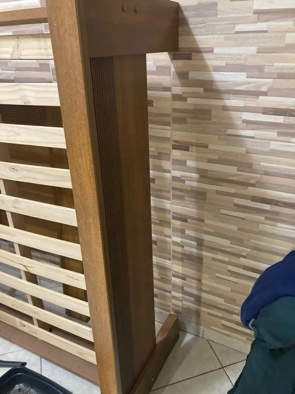 Base para cama de casal (sem colchão)