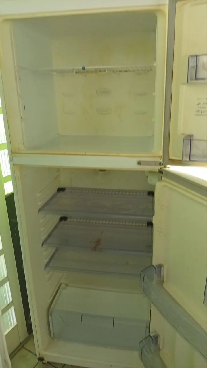 Geladeira continental 