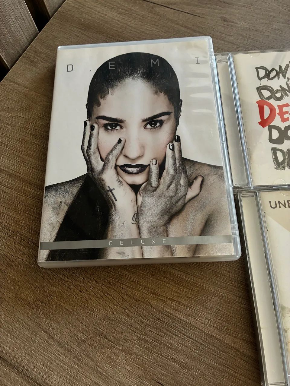 CDS e DVD Demi Lovato - Demi / Confident / Unbroken / Dont Forget - Foto 3