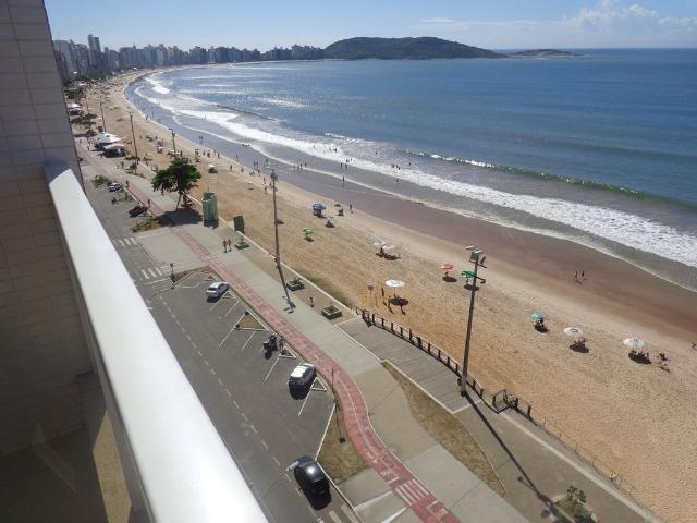 Apto Beira Mar.Luxo,C/3 qtos C/1suítes , C/2gar. Varanda C/vist total - Foto 8