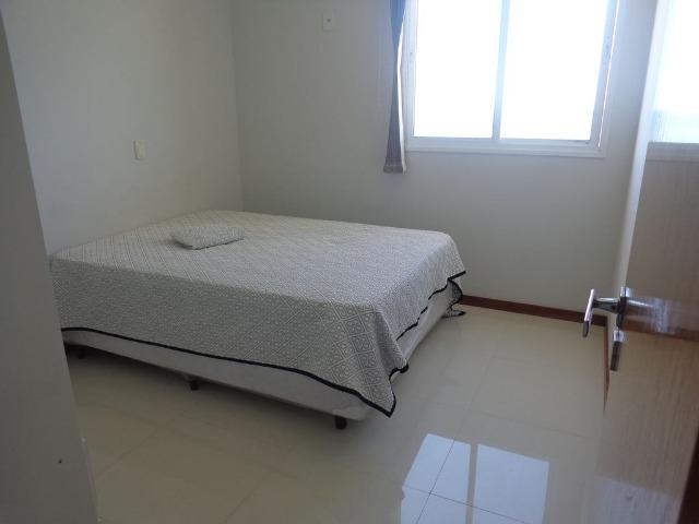 Apto Beira Mar.Luxo,C/3 qtos C/1suítes , C/2gar. Varanda C/vist total - Foto 6