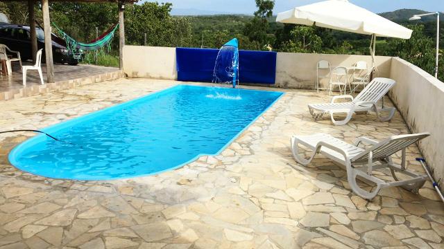 Casa com piscina em s.José de Almeida. 350 a diária do fim de semana comum - Foto 4