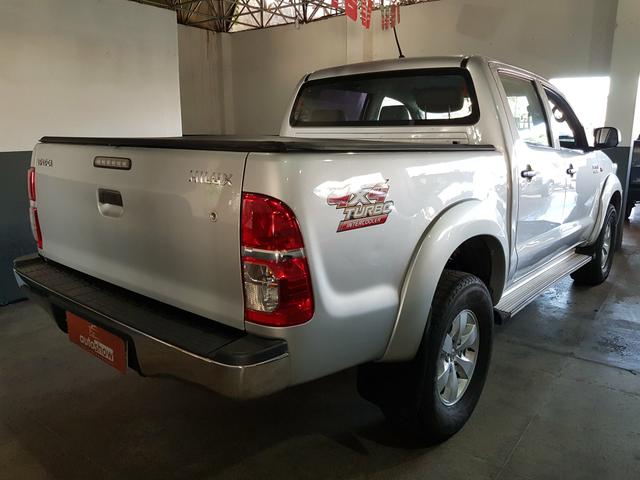 Hilux 3.0 D-4D Diesel Manual 4x4 - Foto 4