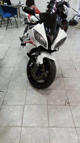 R6 2009