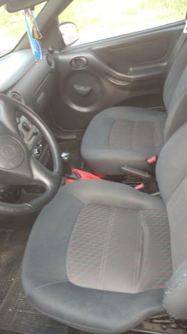Vende se ou troca celta mais novo - Foto 5