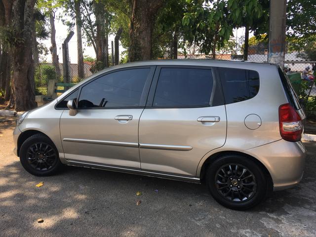 Honda Fit LX - 2006/2006