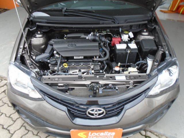 TOYOTA ETIOS 2017/2018 1.5 X SEDAN 16V FLEX 4P AUTOMÁTICO - Foto 11